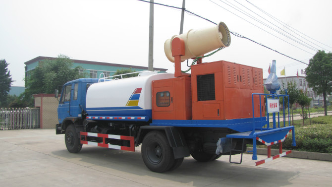 153農(nóng)用噴藥車(chē) 153農(nóng)用噴藥車(chē)