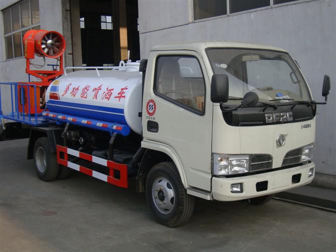 東風小霸王噴藥車 東風小霸王噴藥車