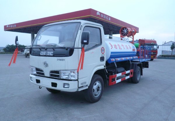 福瑞卡綠化噴灑車 福瑞卡綠化噴灑車