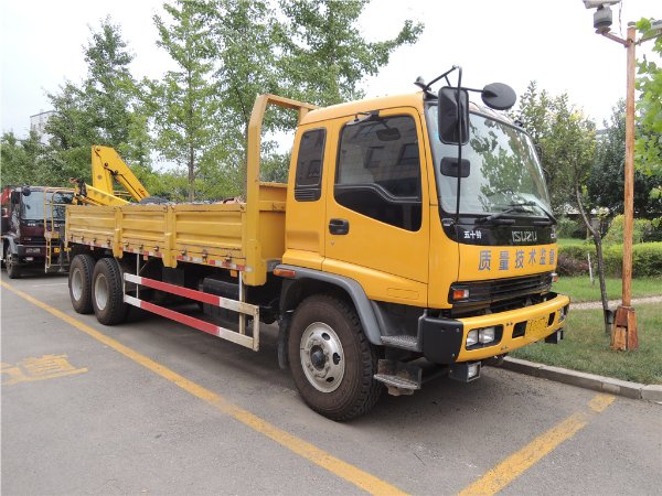 五十鈴三軸計(jì)量檢衡車ZFQ5240JJH 五十鈴三軸計(jì)量檢衡車ZFQ5240JJH