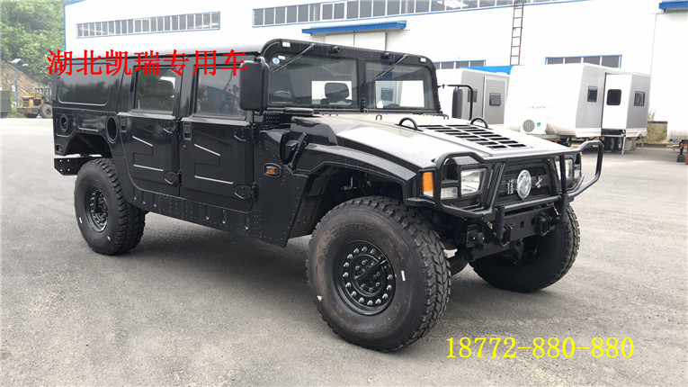 東風猛士1.5噸高級越野車 東風猛士1.5噸高級越野車