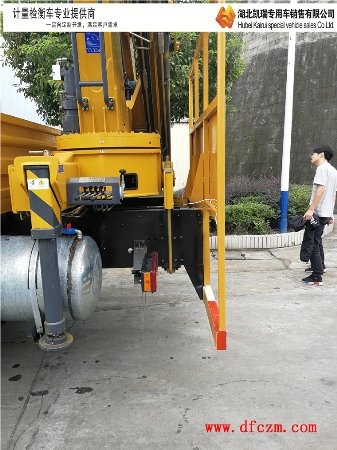 針對山區(qū)檢衡車加裝的淋水器 針對山區(qū)檢衡車加裝的淋水器