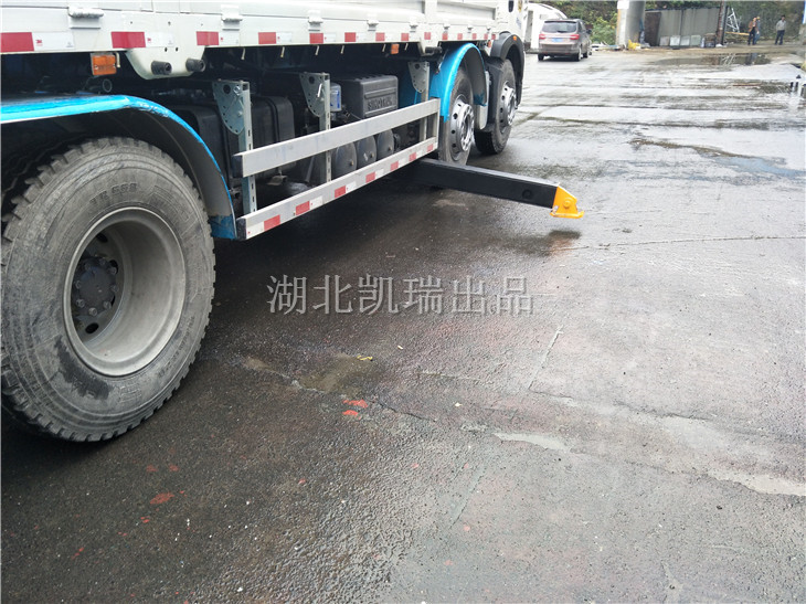 濰坊市計量所檢衡車配備前置支撐裝置 濰坊市計量所檢衡車配備前置支撐裝置