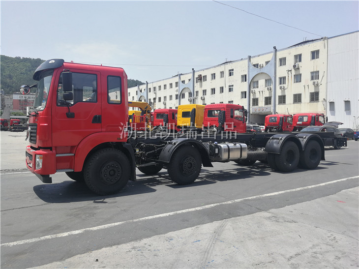 加固完成的檢衡車底盤左側(cè) 加固完成的檢衡車底盤左側(cè)