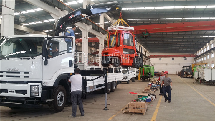 檢測吊機的起重性能 檢測吊機的起重性能