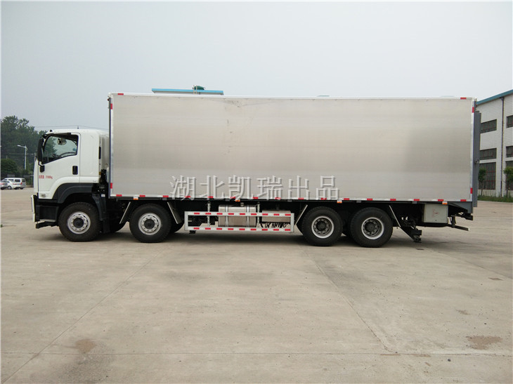 五十鈴四軸廂式計(jì)量檢衡車(chē)(左側(cè)) 五十鈴四軸廂式計(jì)量檢衡車(chē)(左側(cè))