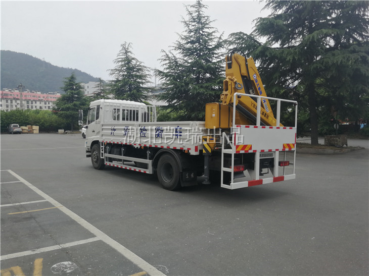 DWJ5180JJHD6計(jì)量檢衡車(SQ6.3ZK)左后 DWJ5180JJHD6計(jì)量檢衡車(SQ6.3ZK)左后