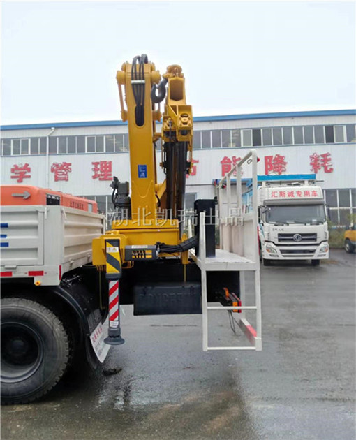 計(jì)量檢衡車后置操作平臺(tái) 計(jì)量檢衡車后置操作平臺(tái)